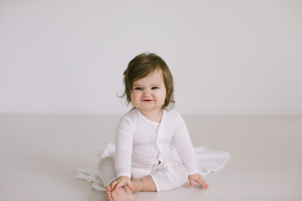 Mini sessions now offered at Elle Baker studio. Chicago top baby photographer