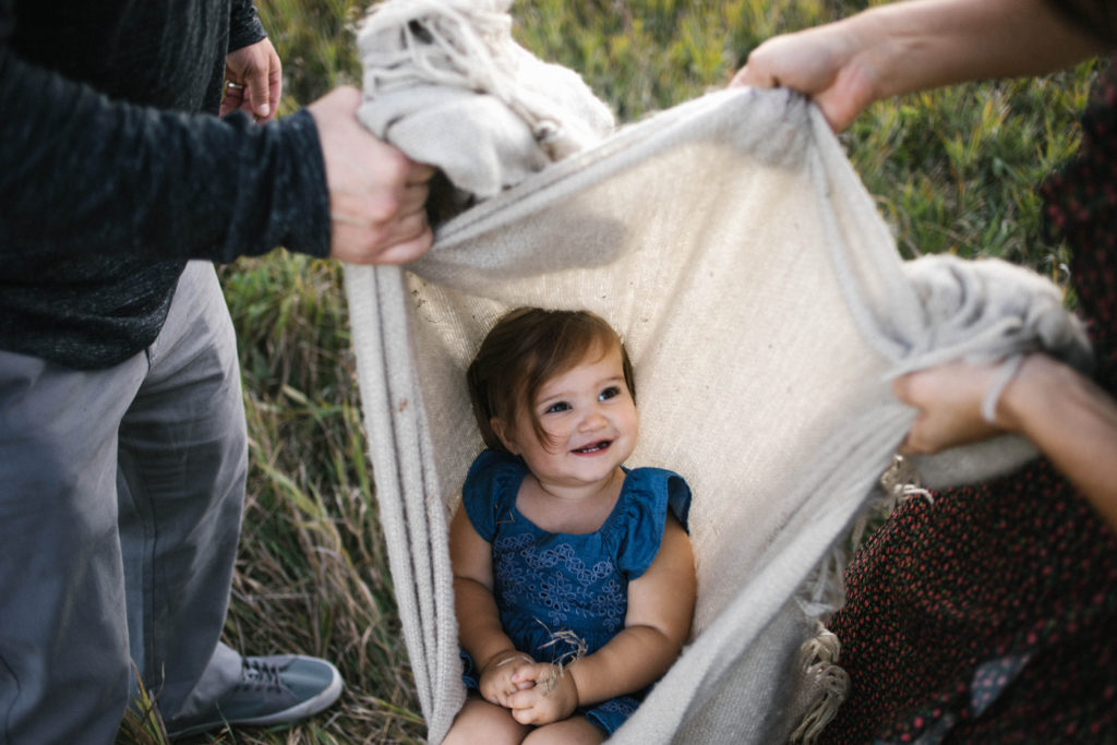 Outdoor family lifestyle session taken by Elle Baker Photography