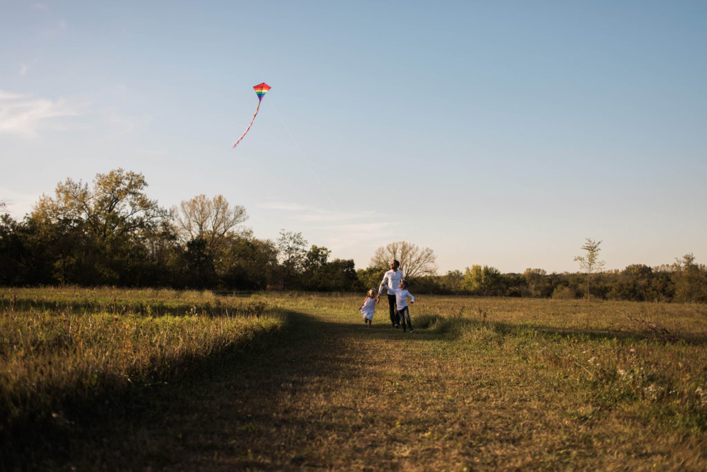let's go fly a kite | Elle Baker Photography | Family flying a kite