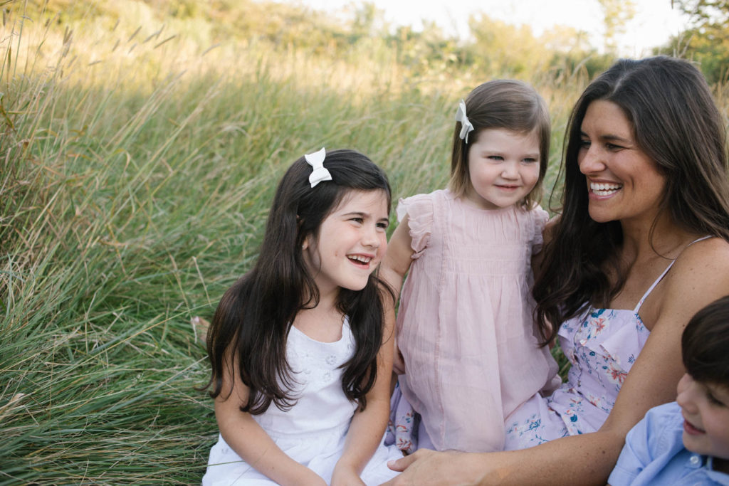 Hickory Creek Preserve in Mokena, IL, Photo by Elle Baker Photography, how to engage your clients during family session