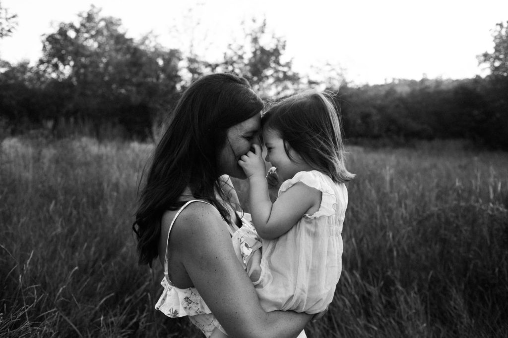 Hickory Creek Preserve in Mokena, IL, Photo by Elle Baker Photography, posing ideas mom and child