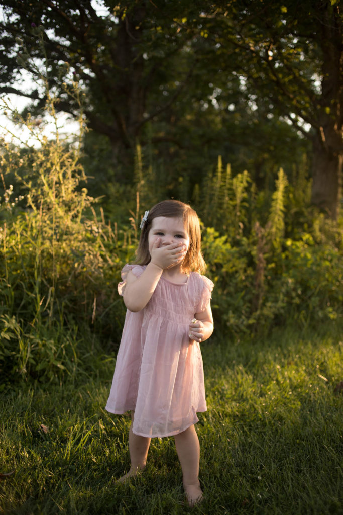 Hickory Creek Preserve in Mokena, IL, Photo by Elle Baker Photography, little girl blowing kisses during session