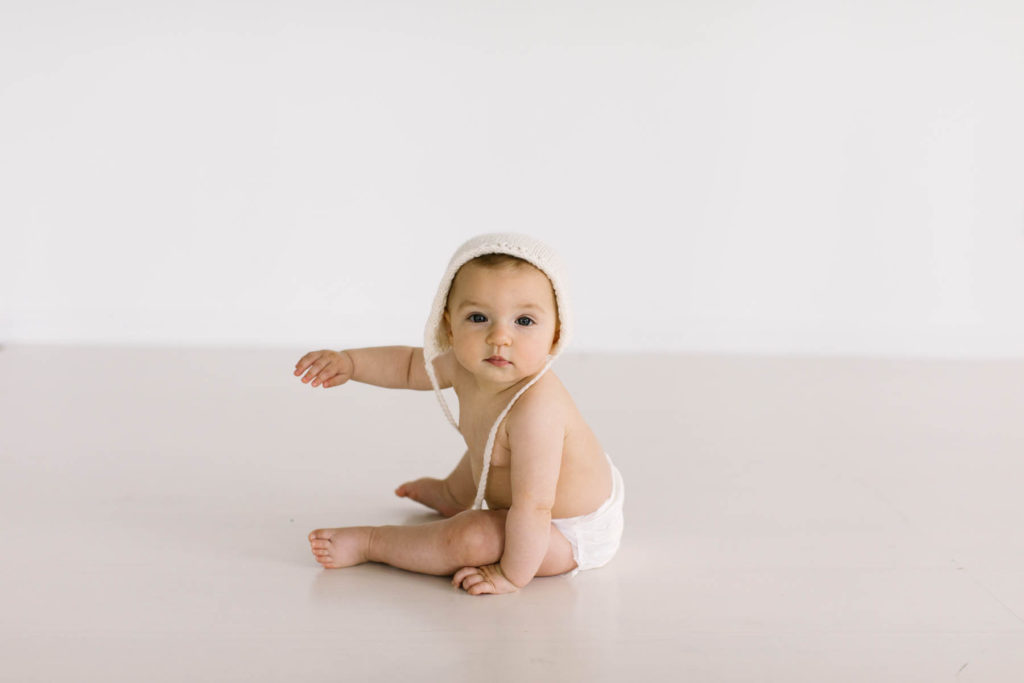 Natural baby led session | Homer Glen IL studio | Photos by Elle Baker Photography | milestone session baby girl