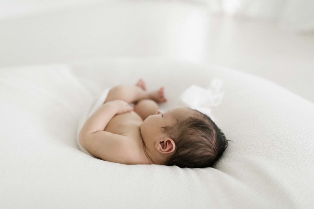 newborn baby photography by Elle Baker Photography 
