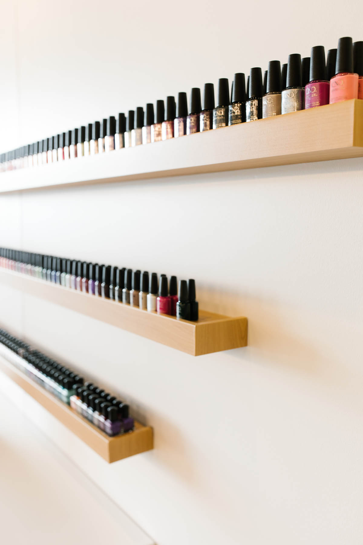 Nail polish station at Prose photographed by Chicago branding photographer Elle Baker Photography 