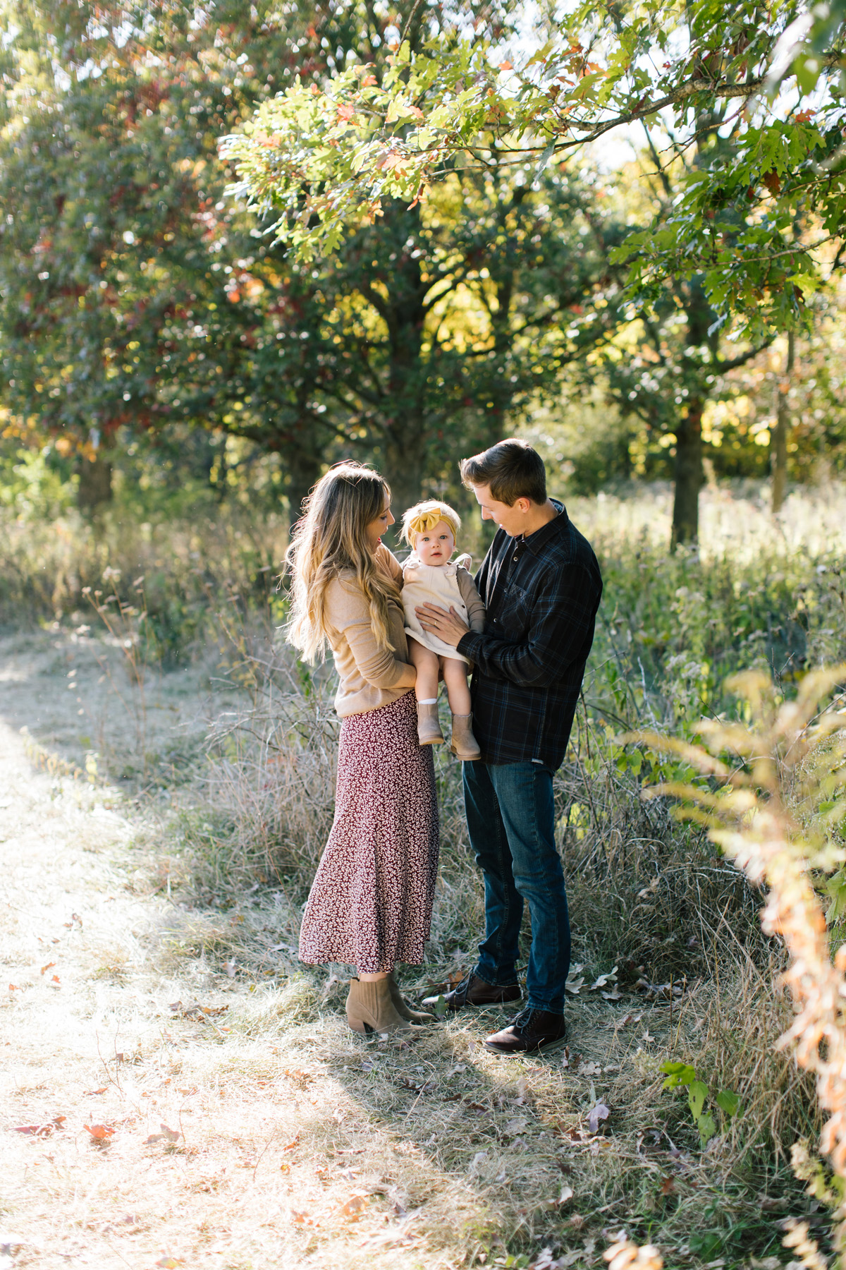 Elle Baker photography captures adorable family of three 