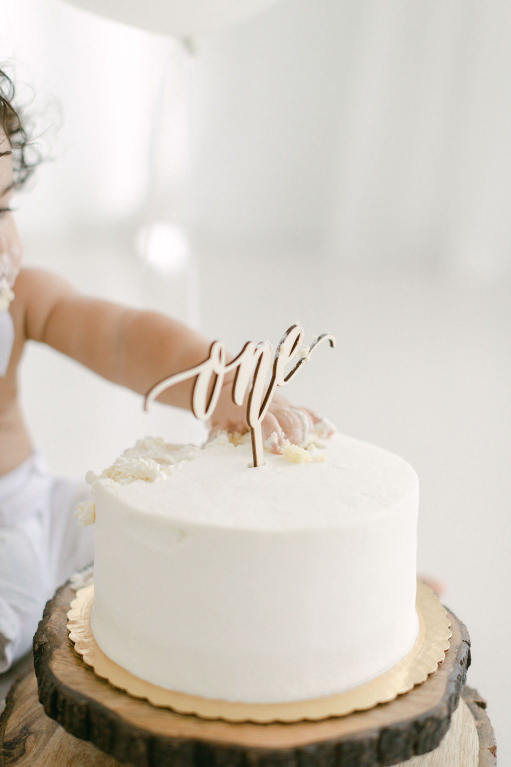 beautiful white cake for first birthday